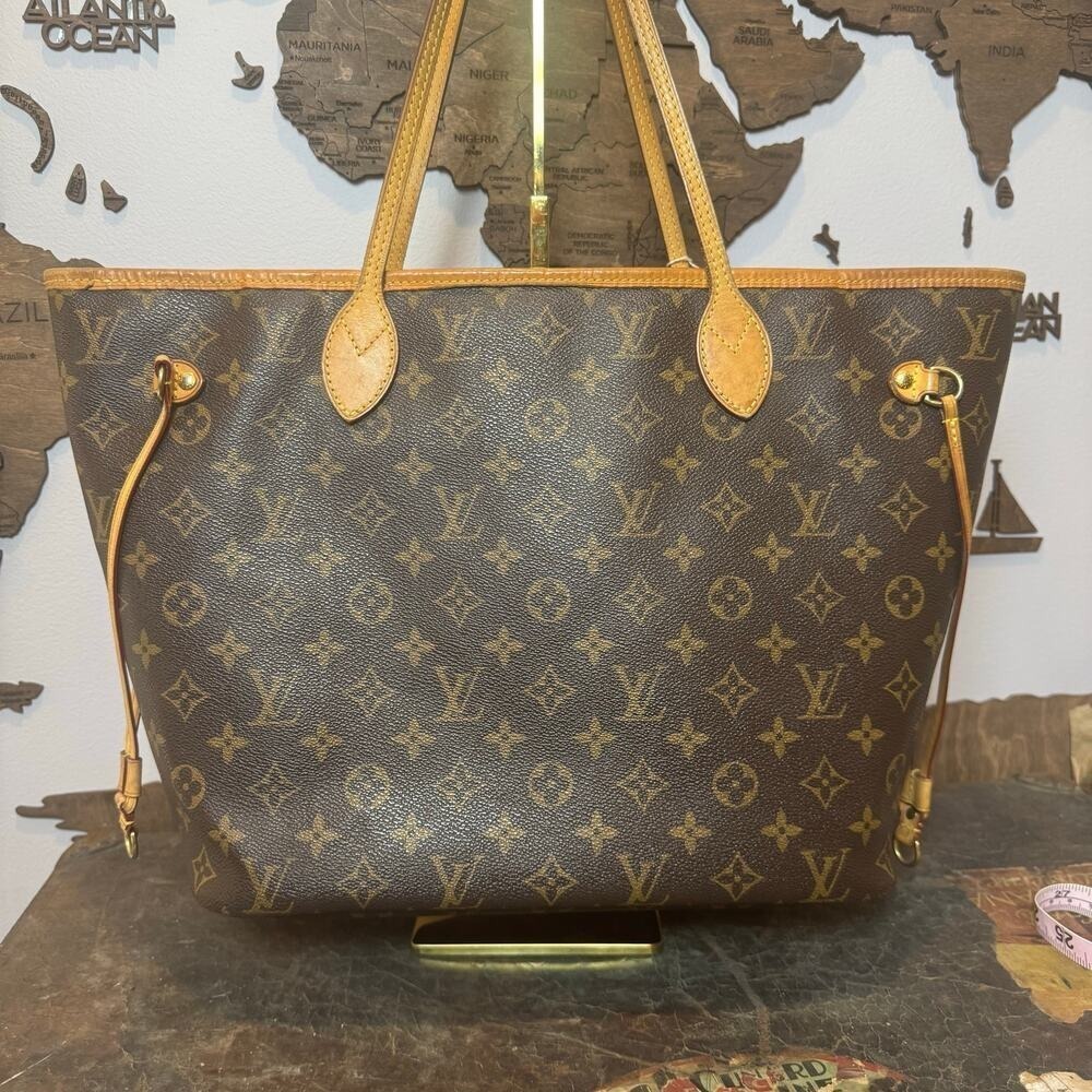 Louis Vuitton Monogram MM Neverfull Cherry Red Reversible SR2154 Authentic CoA